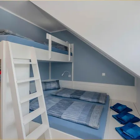 Usedom-idyll 度假居 洛丁